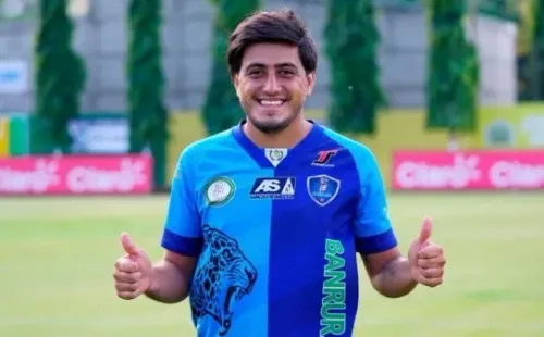 Jonathan Velásquez, mediocampista de Santa Lucía (Foto: ESPN)