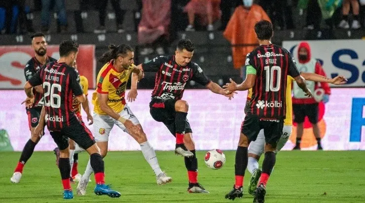 Alajuelense no se juaga nada este jueves pero podría ser una especie de elector para San Carlos o Saprissa (LDA)
