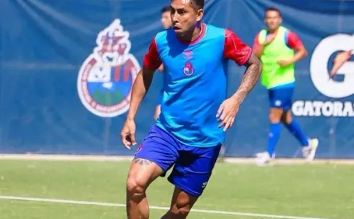 Jesús Isijara, nacido en México, con Municipal (Foto: Guatefutbol)