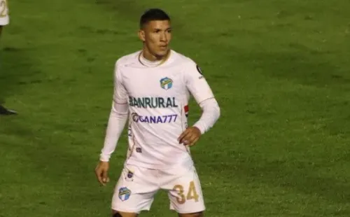 Kévin López, nacido en Honduras, con Comunicaciones (Foto: ESPN)