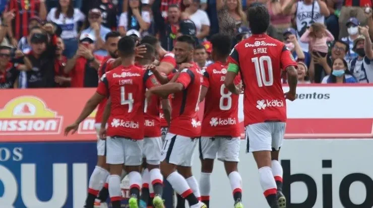 Los manudos aseguraron el primer lugar de la primera fase (LDA)