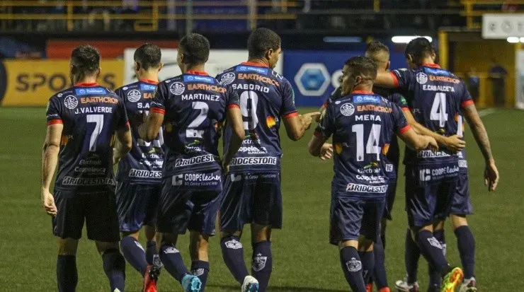 Álvaro Saborío se encuentra a 3 goles de dos marcas históricas (ADSC)