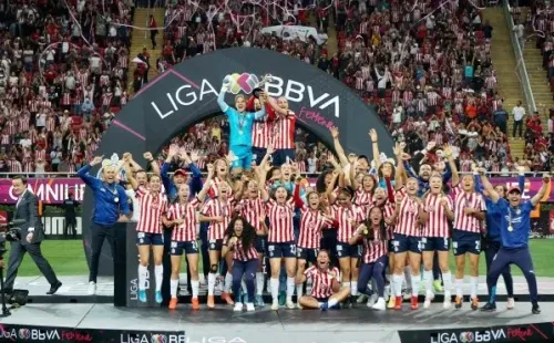 Chival femenil campeonas del Clausura 2022 de la Liga MX (Foto: Chivas)