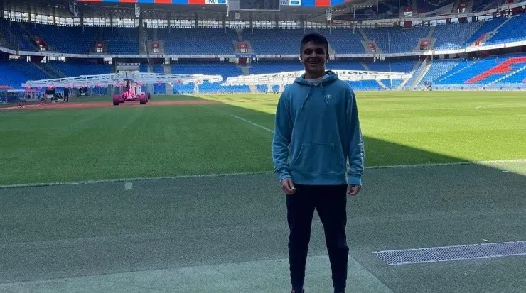 Santiago en Suiza, durante su pasantía con el FC Basilea (LDA)