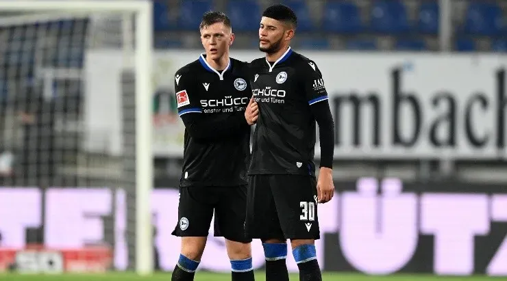 Andrade descendió de la Bundesliga con el Arminia Bielefeld.