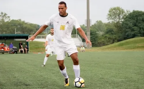 AJ Paterson juega en el Charleston Battery de la Segunda División de Estados Unidos.