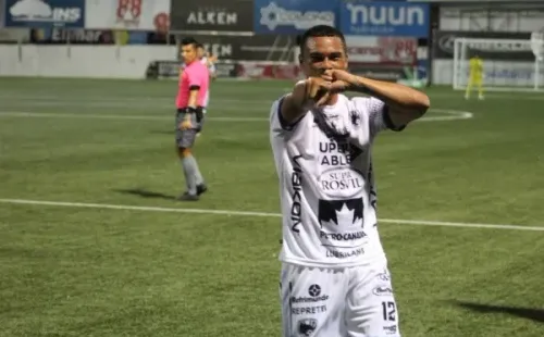 Youstin Salas cerca de ser nuevo jugador del Saprissa.
