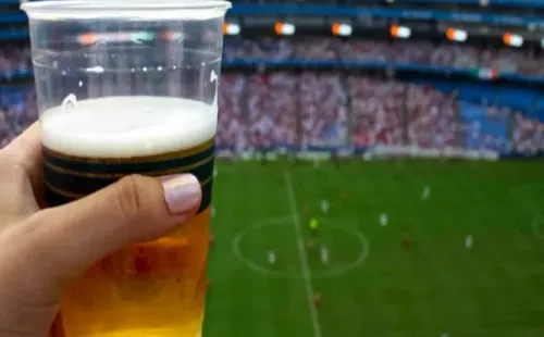 El costa de una cerveza en Qatar 2022