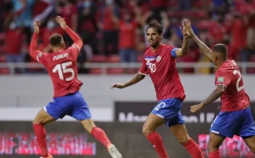 Bryan Ruiz celebra gol contra Panamá (Concacaf)