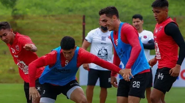 Alajuelense realizo sus prácticas con el plantel completo (LDA)