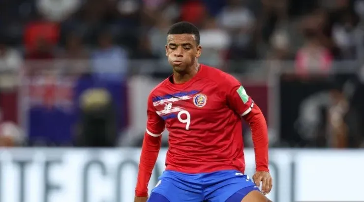 Bennette asistió a Campbell en el repechaje ante Nueva Zelanda. (Getty Images)