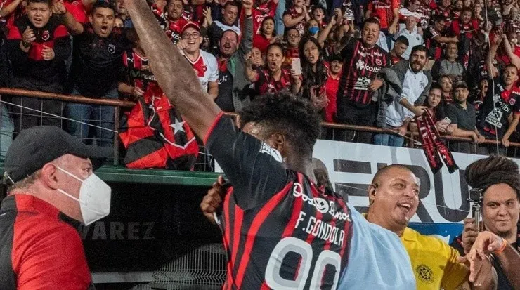 El panameño salió ovacionado este miércoles tras el gane ante Saprissa (LDA)