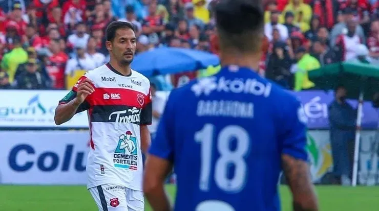 El juego de ida quedó 0 por 0 y esta noche se define todo en el Morera Soto (LDA)