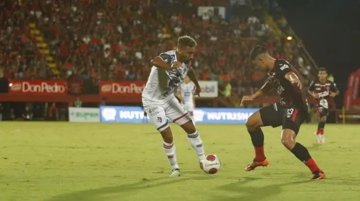 Marcel Hernández fue el encargado de anotar el gol decisivo para los brumosos (CSC)