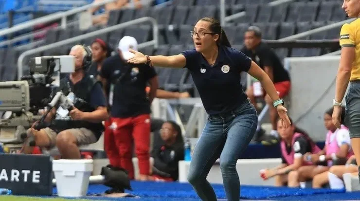 Amelia Valverde, DT de la Sele tica (Fedefut CR)