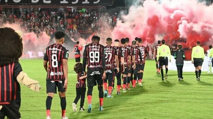 Alajuelense tenía todo este miércoles para celebrar en su casa y con su gente (LDA)