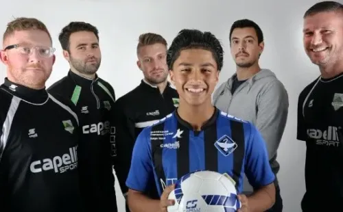 Ronald Arévalo pertenece al HB Köge y está a préstamo en el OTP.