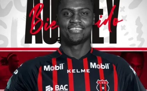 Aubre David es nuevo jugador de Alajuelense.