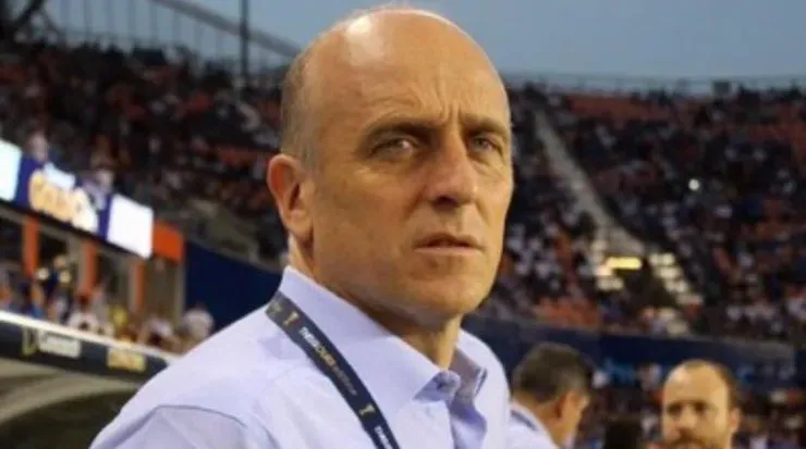 Fabián Coito llega con la obligación del campeonato para Alajuelense