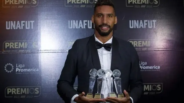 Marcel arrasó este lunes en los premios de la Unafut (Marcel Hernández, Facebook)