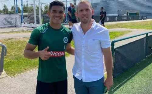 Martínez con Morsink en Manchester.