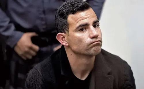 Marco Pappa presentándose ante la justicia