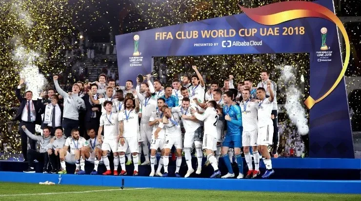 Keylor celebrando uno de sus 4 Mundiales de Clubes (Getty)