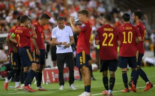 Luis Enrique dirigiendo a la Selección de España / Getty