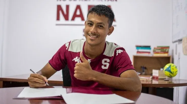 El delantero de 20 años firmó esta tarde una extensión de su contrato (Saprissa)