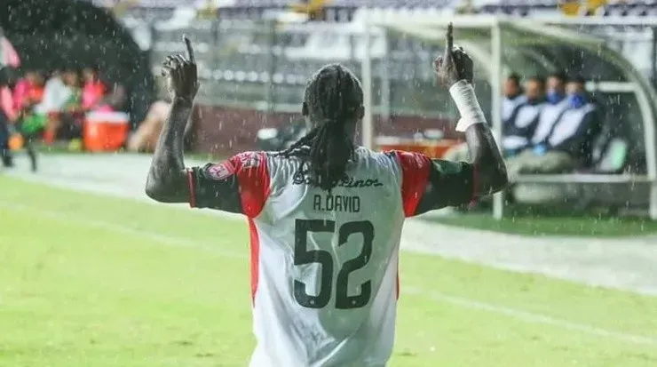 Así celebró David su primer gol con los manudos (LDA)