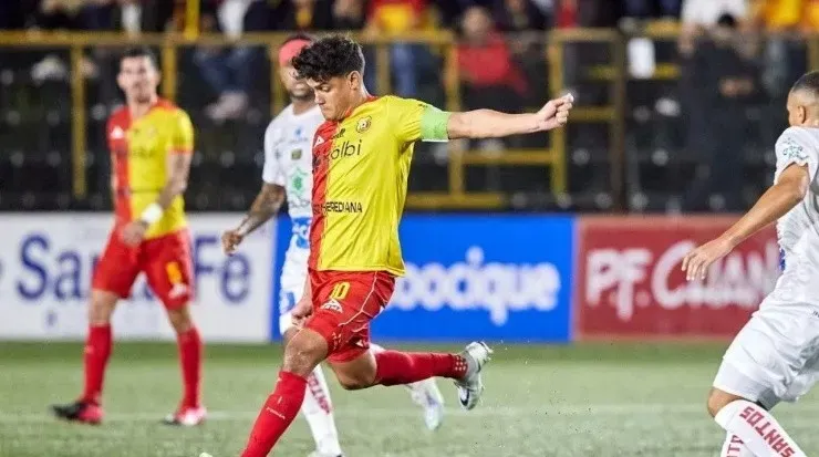Herediano es el favorito para levantar el trofeo a final de campeonato (CSH)