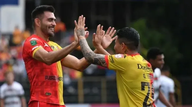 Herediano enfrentará este jueves al Real España de Honduras (CSH)