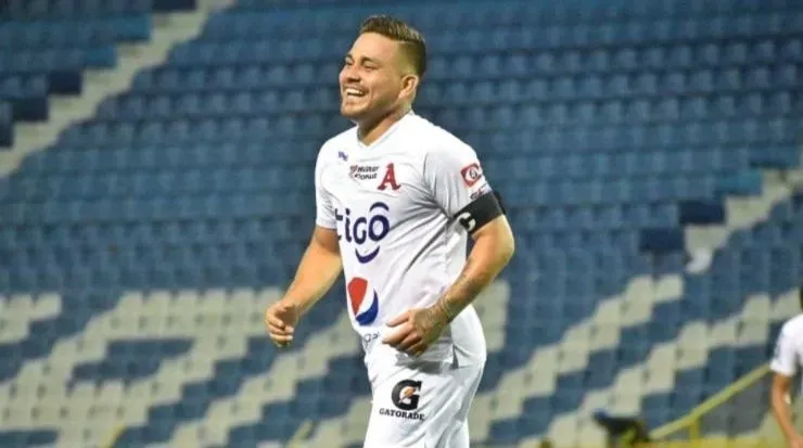 Rodolfo Zelaya confía en que su equipo puede revertir el marcador ante Alajuelense
