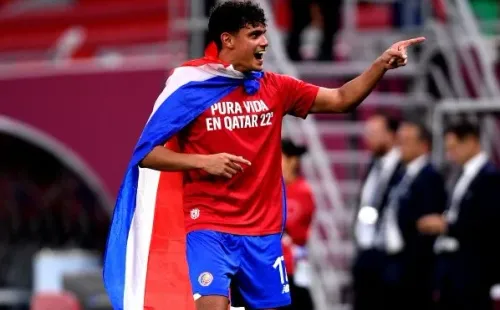 Yeltsin Tejeda con la Selección de Costa Rica