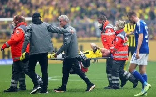 Marco Reus se retira lesionado con elBorussia Dortmund / Getty
