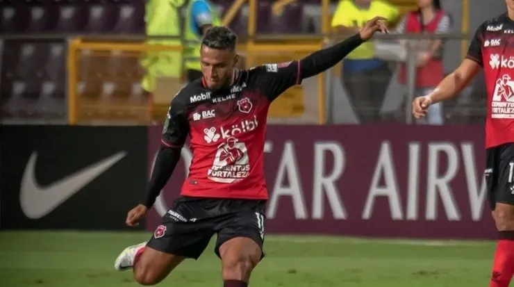 López llegó a Alajuelense en 2018 (Alex López, Instagram)