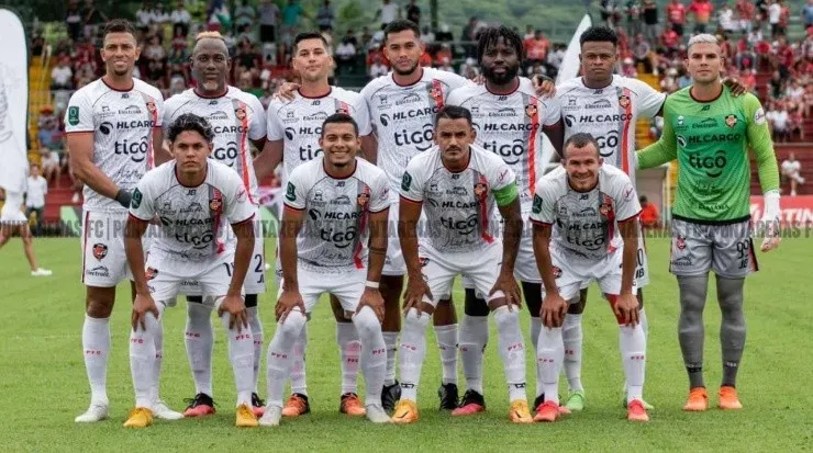 Puntarenas recibe a Herediano esta tarde de domingo (PFC)