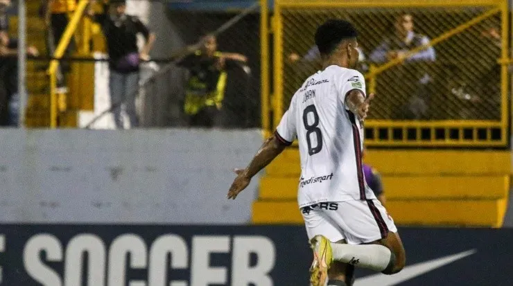 Johan anotó doblete y puso asistencia ante el Real España (LDA)