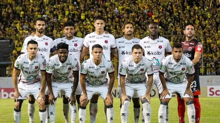 Formación estelar de Alajuelense ante Real España (LDA)