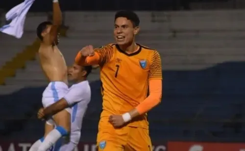 José Aguirre arquero de la Selección de Guatemala Sub-20