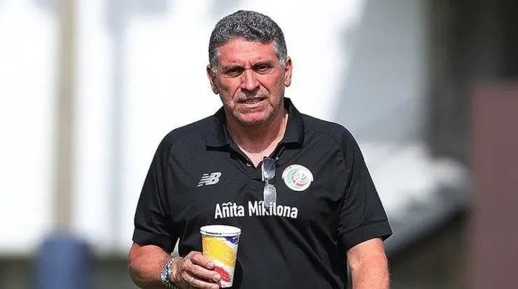 El DT de Costa Rica, Luis Fernando Suárez le envió un mensaje a Luis Enrique y a la afición tica en general (Fedefut CRC)