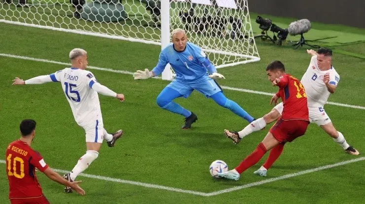 Ni Keylor Navas pudo evitar el desastre ante España (Getty)