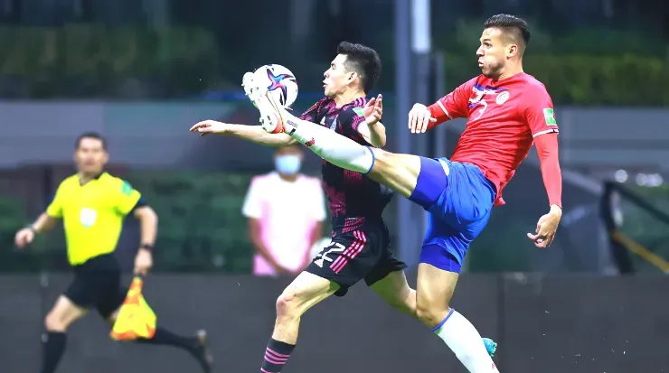 El defensor Juan pablo Vargas brilló en la eliminatoria (Getty)