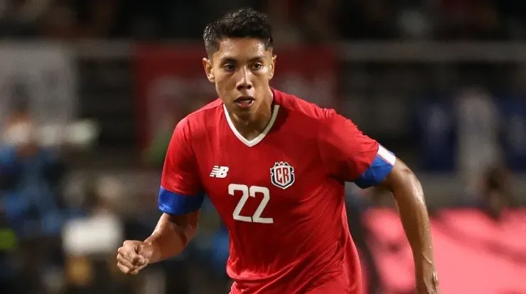 Con 23 años, Carlos Martínez es pretendido por Alajuelense y el Saprissa (Getty)