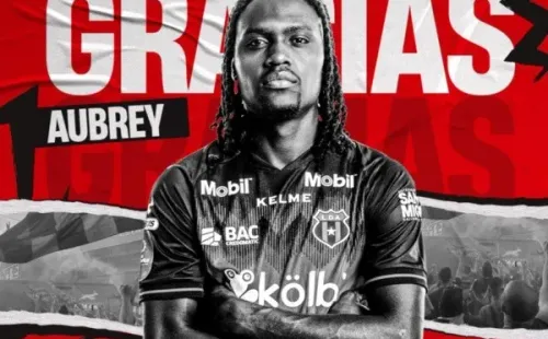 Aubrey David salió de Alajuelense y ahora es jugador de la máxima categoría de Ecuador (LDA)
