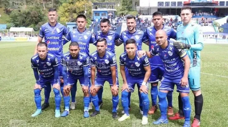 Álvarez cerró la temporada como estelar de su club (Minor Álvarez, Facebook)