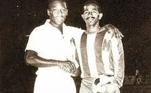 Pelé junto a “Cascarita” Tapia
