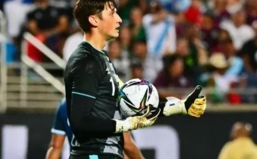 Nicholas Hagen con la Selección de Guatemala