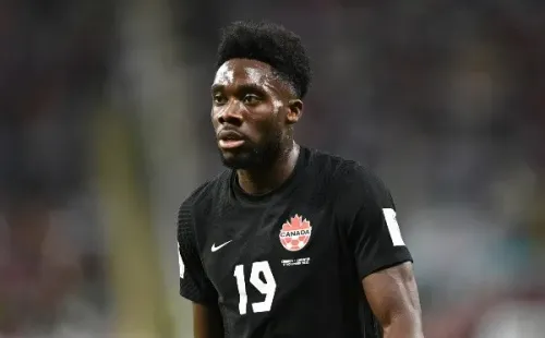Alphonso Davies, el único futbolista de Concacaf nominado a TOTY en FIFA 23 (Foto: Getty)