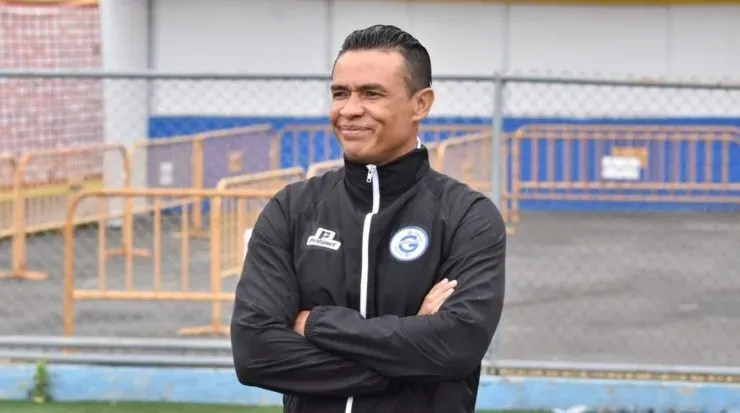 Paté pide más intensidad en el campeonato tico (Sinart Digital)